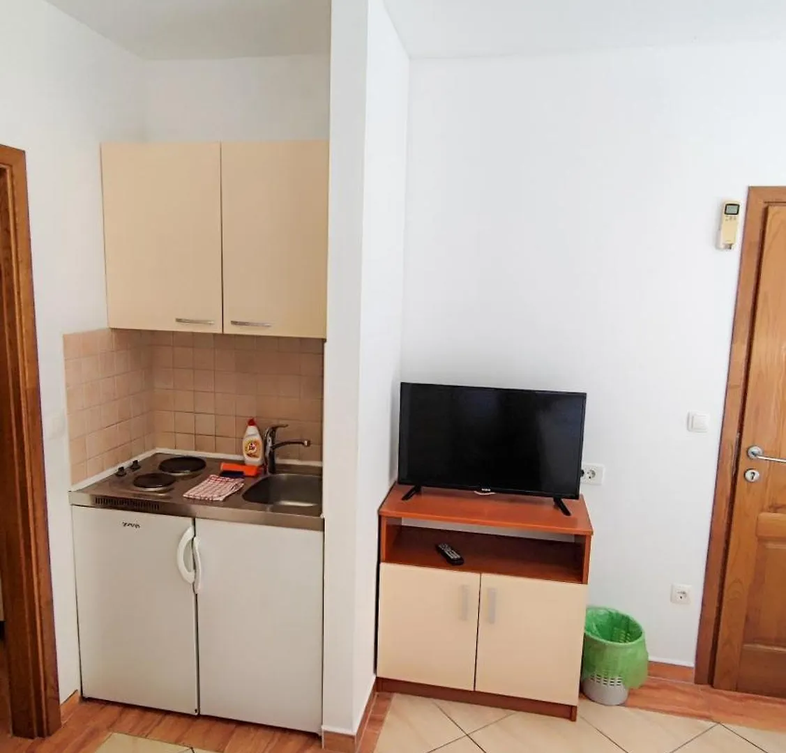 Villa Penava, Private Beach, Pool And 7Min To Trogir 0*,  Croatia
