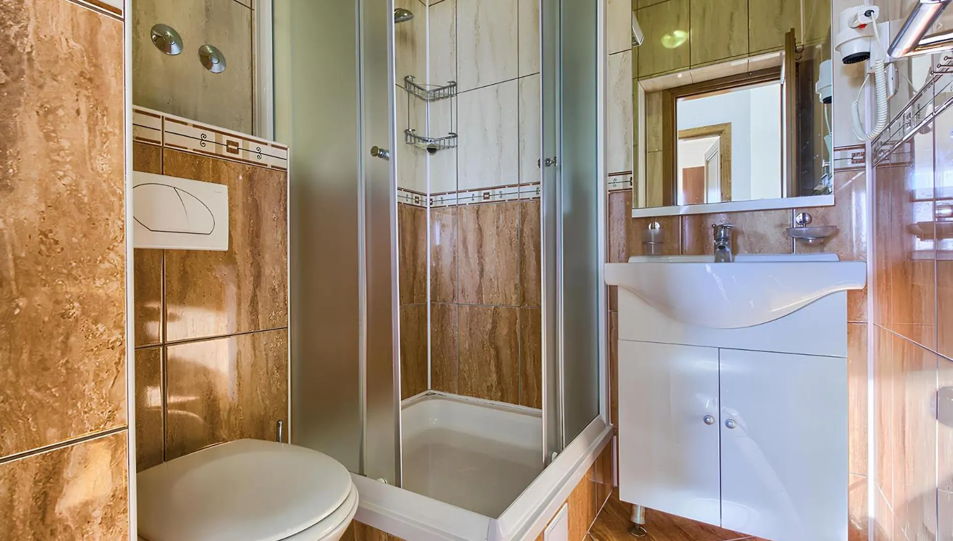 Apartment Villa Penava, Private Beach, Pool And 7Min To Trogir